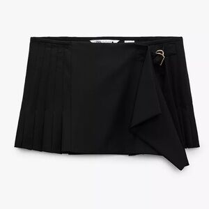 ZARA Black Pleated Mini Skirt LIMITED Edition size S